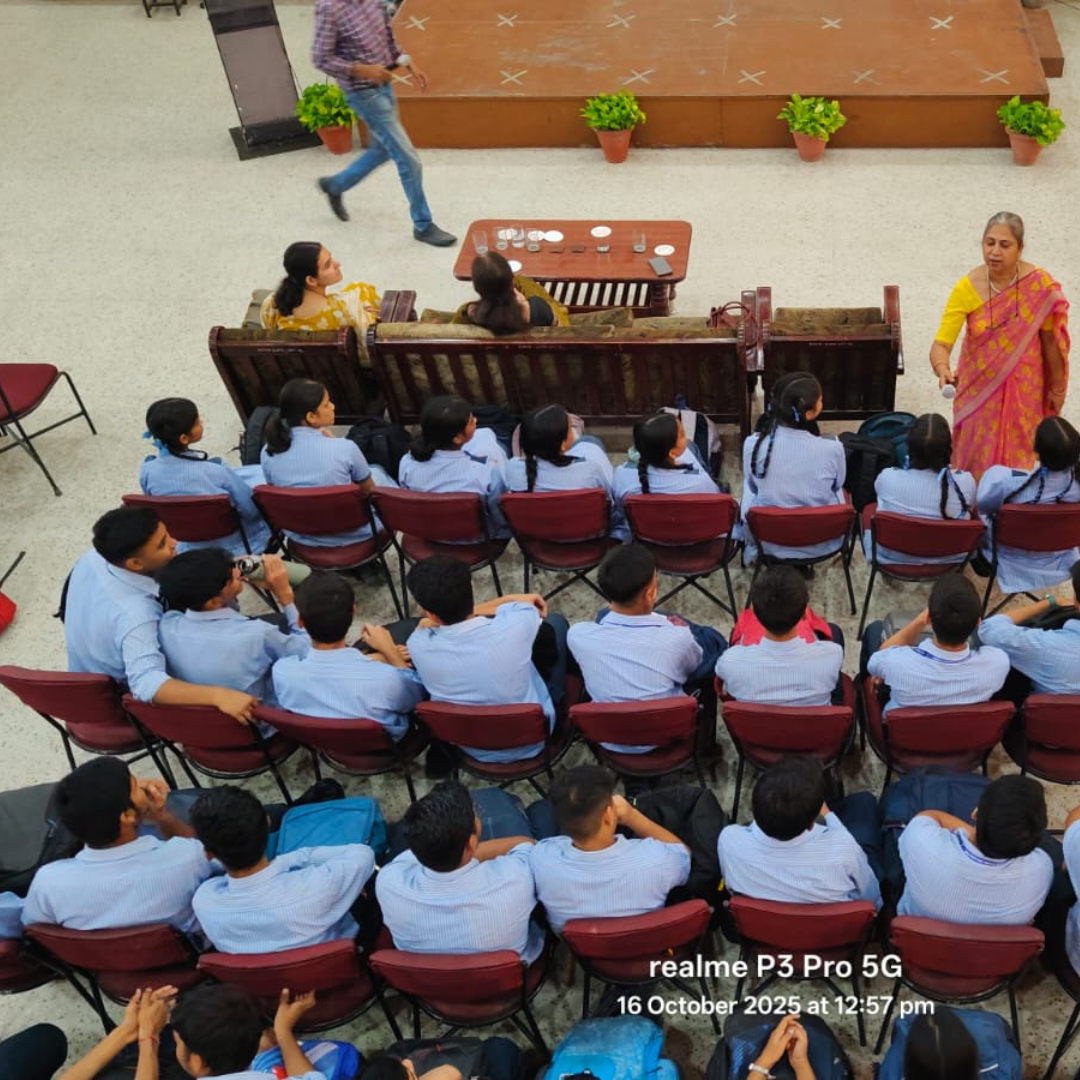 Awareness campaign with schools and public participants